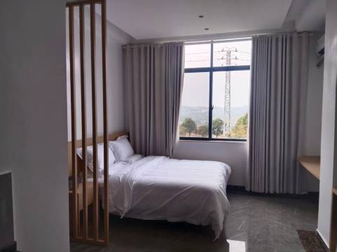 弥勒雅韵民宿(东风韵风景区店)