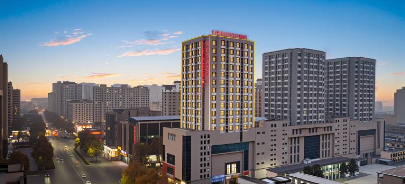 辉县华隆丽都风尚酒店(时代广场店)图片