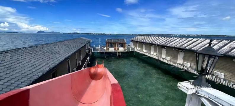薇拉瓦丽水屋(24小时中国管家无限浮潜)(Vera Lavu Water Villa (24-Hour Chinese Housekeeper Service & Unlimited Snorkeling))图片
