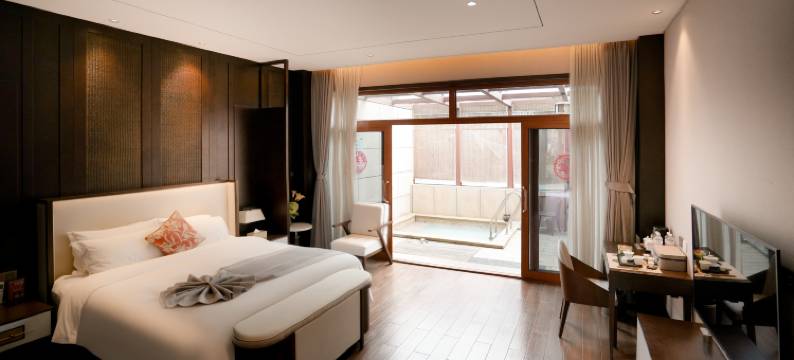 九昱汉水温泉度假酒店图片