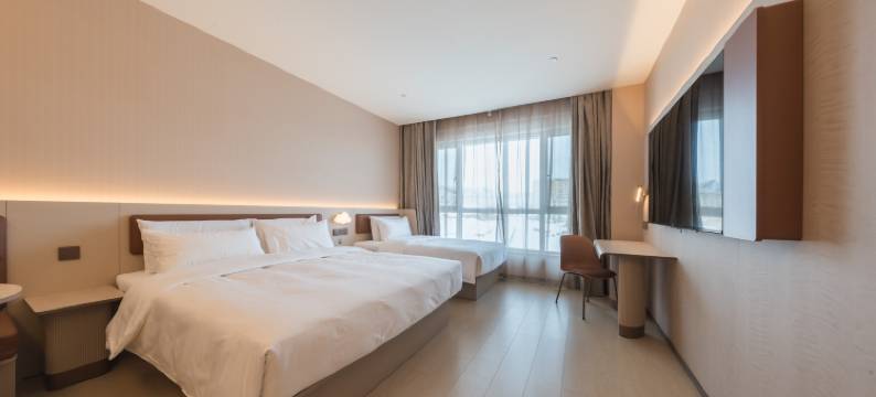 汉庭酒店(阿勒泰五百里风情街店)图片