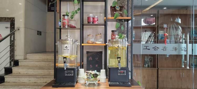 银川银泉大酒店(鼓楼南门广场店)图片
