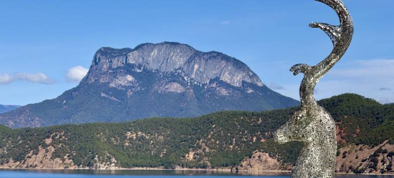 泸沽湖前湖·月遥全湖景度假酒店(泸沽湖普洛码头店)图片