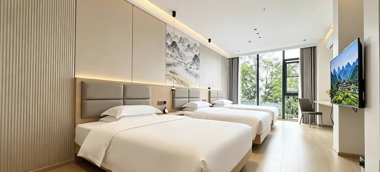 鑫晨酒店(兴义高铁南站万峰林机场店)图片