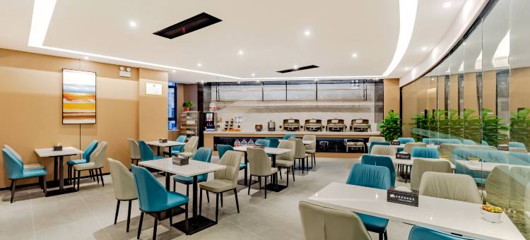 如家睿柏·云酒店(六安三十铺镇店)图片