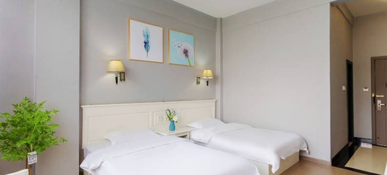 保山尚峰快捷酒店(九龙路五洲国际广场店)图片