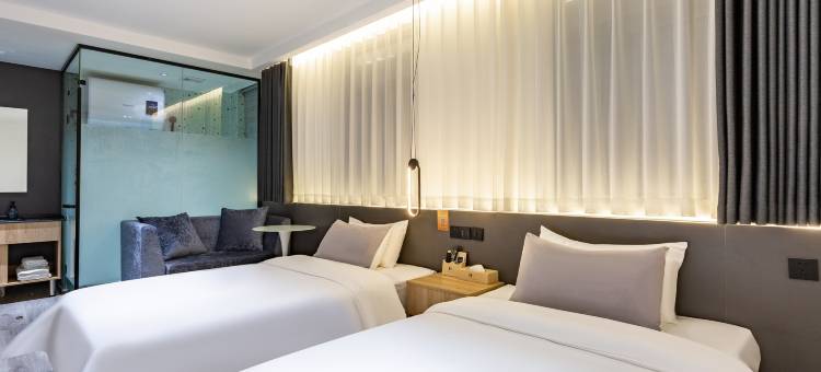 DESIGNER城市·民宿(安阳博物馆万达广场店)图片