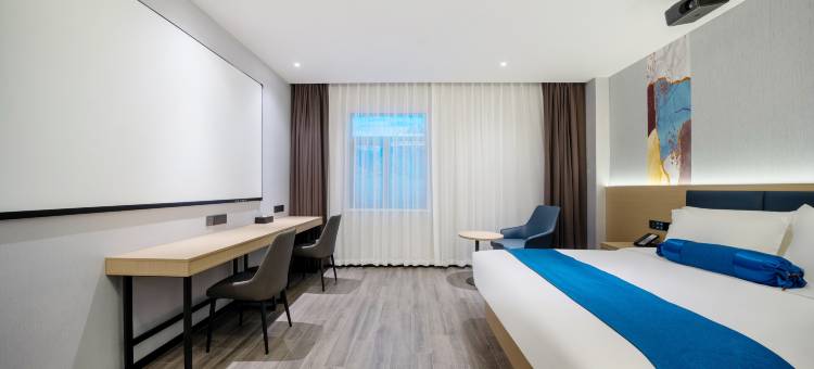 艺龙瑞云酒店(合肥新蚌埠路兴华苑地铁站店)图片