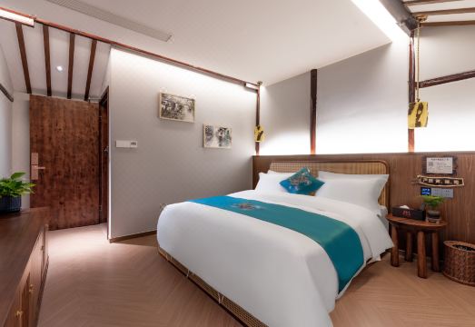 Yuan Liansheng Sanji Homestay (Fuchunjiang Branch) Hotel Overview