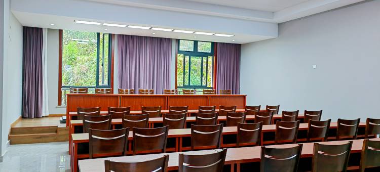 爱丽琚源山居图片