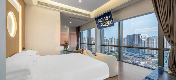 天壹·全景智能酒店(重庆江北国际机场中央公园地铁站店)图片