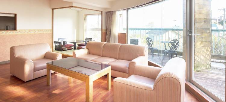 伊东高原汪汪天堂公寓酒店(Izu-Kogen Wan Wan Paradise Condominium)图片