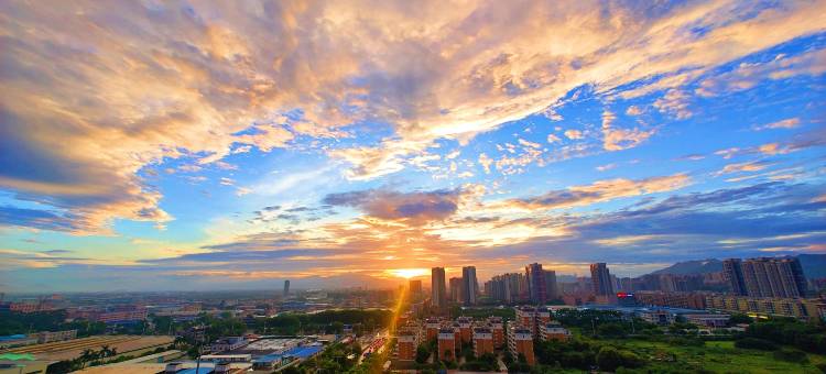 悦凯国际酒店(肇庆四会大旺广场国潮小镇店)图片