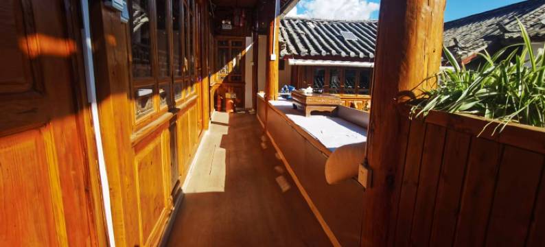 丽江蒙恩居客栈图片