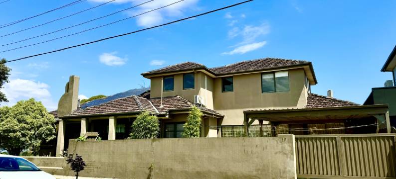 Four Season Home图片