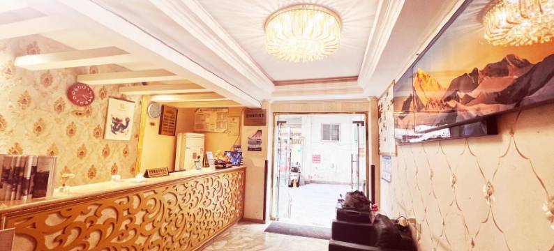 雅江龙啸祥瑞酒店图片