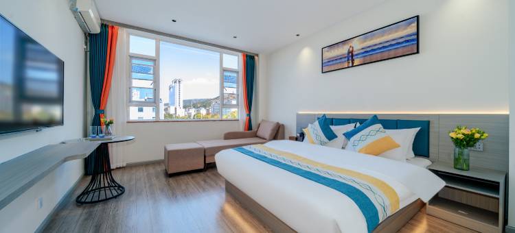 小鹿辰客·腾安阁智能酒店(大理高铁站洱海公园店)图片