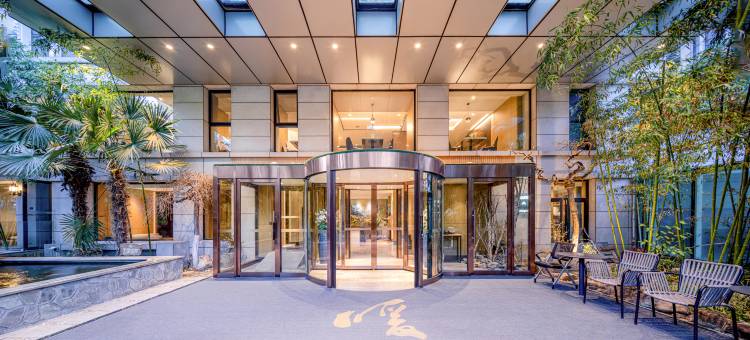 济南奥体中心汉峪金谷亚朵酒店图片