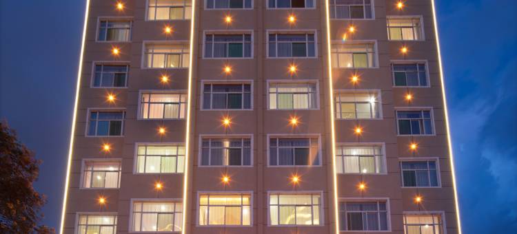 I DO花园酒店(吕梁离石区世纪广场店)图片