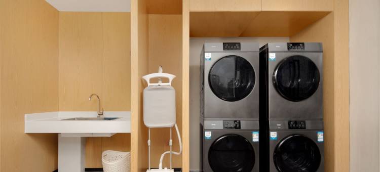 康铂酒店(重庆南坪万达广场万寿路地铁站店)图片