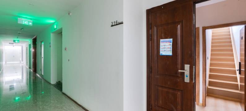 草莓熊电竞公寓(宁河吾悦广场店)图片