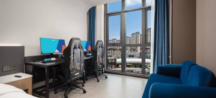 爱电竞酒店(贵阳观山湖国际会展中心旗舰店)图片