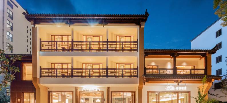 黛水蓝湖景酒店(抚仙湖广龙小镇店)图片