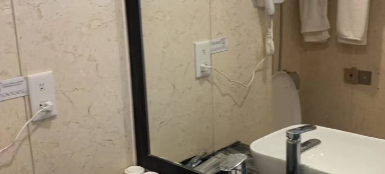 舒服家Metropolis·城市轻奢美宿(佛冈利鑫店)图片