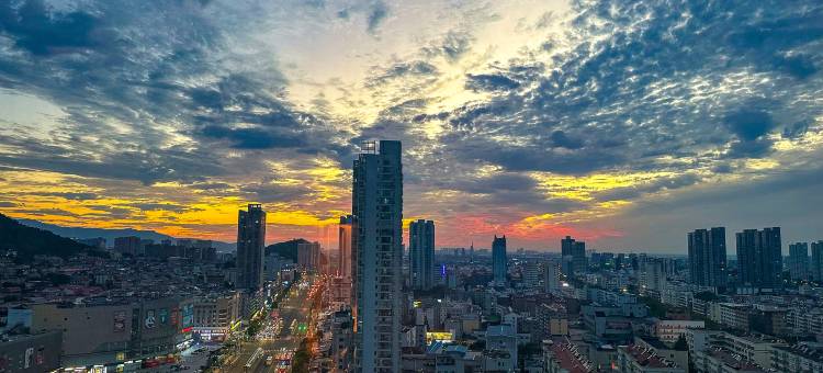 朗丽兹酒店(连云港在海一方嘉瑞宝广场店)图片