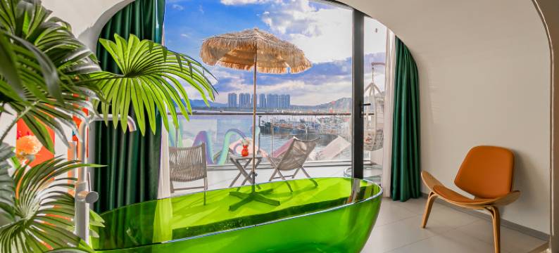 爱夏海景美宿(宝龙天地半升洞码头店)图片