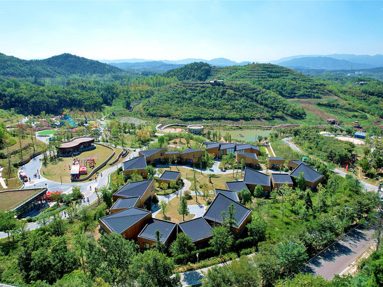 鑫旅·木屋民宿(钟鼓楼亲子乐园店)