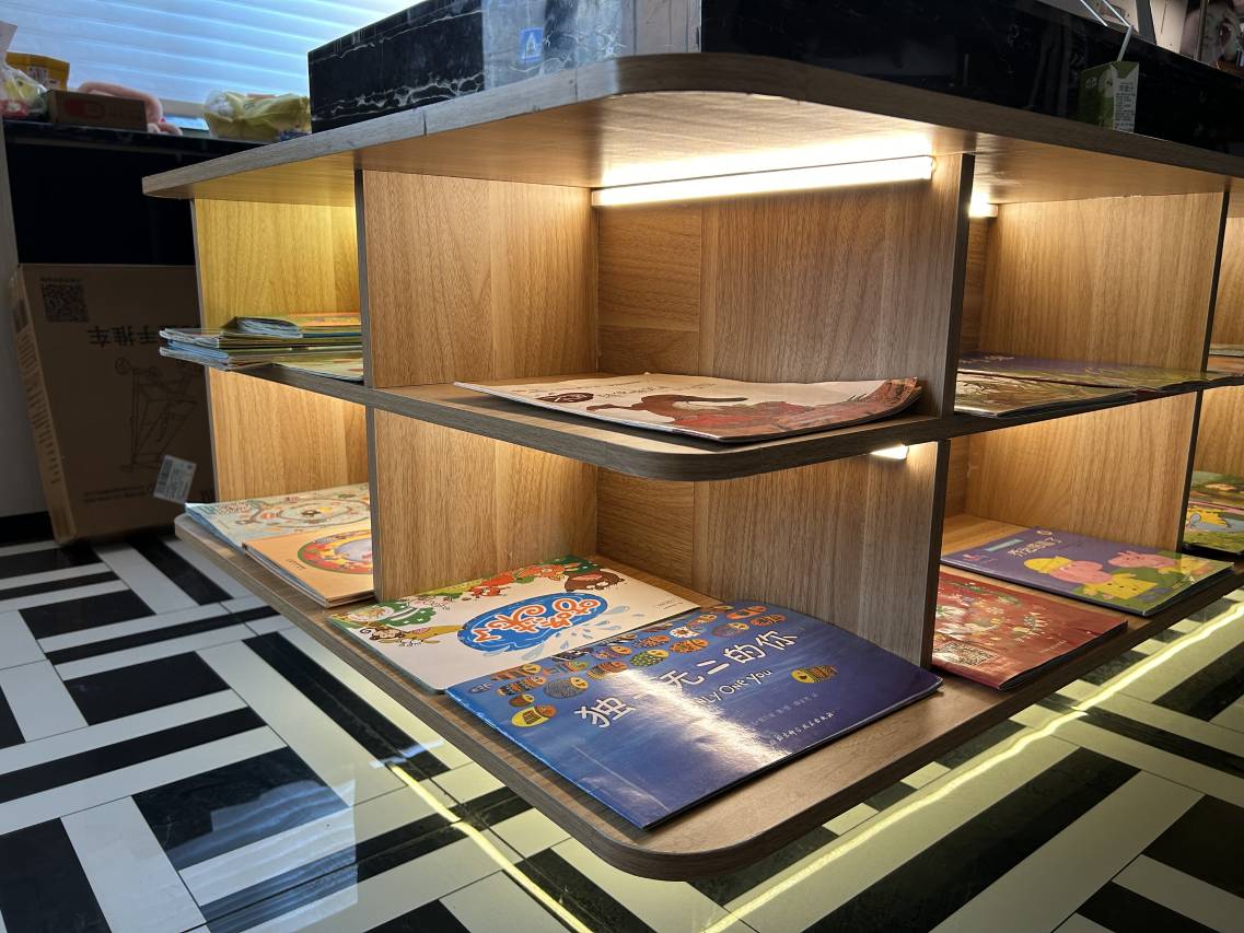 漫季·蓝钻Blue酒店(沈阳市青年大街地铁站沈阳北站店)图片