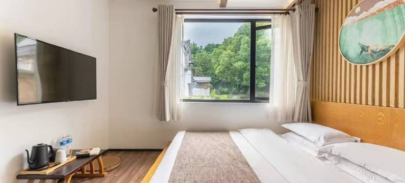 巷往西湖边民宿(西湖风景区雷峰塔店)图片