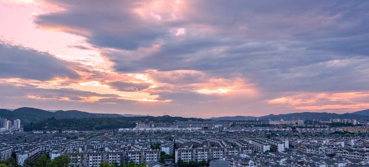 楚雄都市华庭酒店(龙江公园店)图片