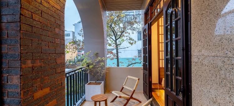 Sân hiên và ban công của Su'e Homestay Huế
