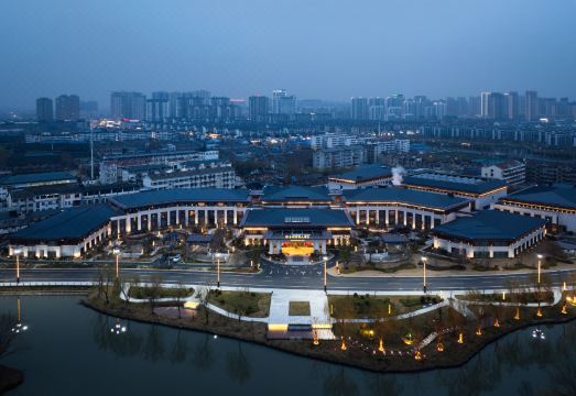Huai'an XiaoHu International Hotel Over view