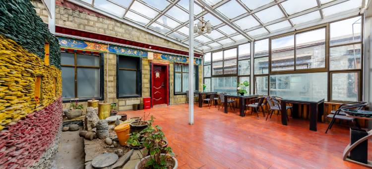 云端之上酒店(拉萨八廓街大昭寺店)图片