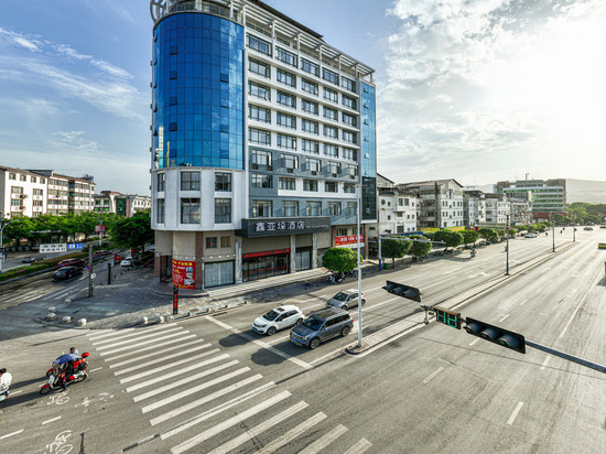 鑫亚垛酒店(永福高铁南站店)