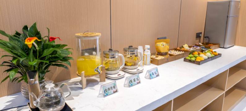 那美山水酒店(金城江白马步行街店)图片