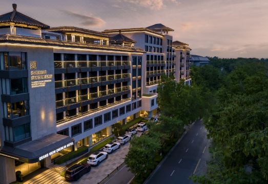 扬州瘦西湖红园酒店外景图