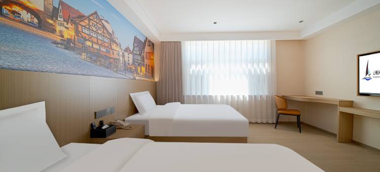 云帆起航酒店(东阿店)图片