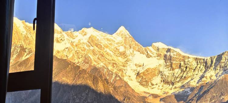 香巴拉·南迦巴瓦山居图片