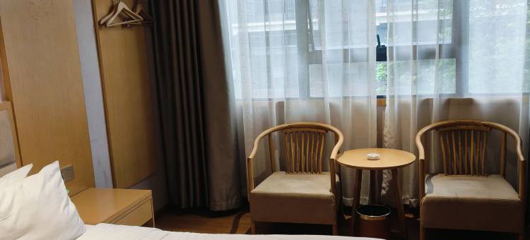 首座云居酒店(渠县财富中心賨人里店)图片