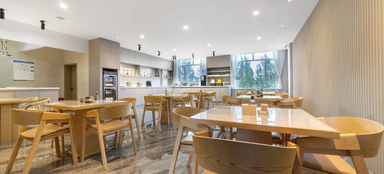 艺龙瑞云酒店(乌兰察布察右后旗店)图片