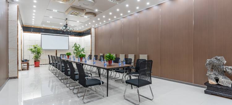 万高酒店(威海荣成石岛凤凰湖店)图片