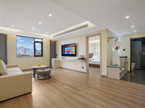 尚云品酒店(玉溪万达广场淘宝街店)