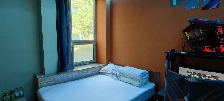 嘉德电竞宾馆(西郭尔罗斯大路分店)图片