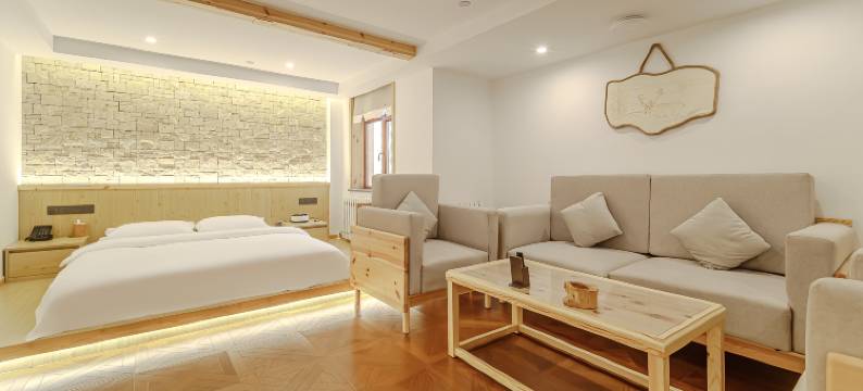 根河禾伦商务酒店图片