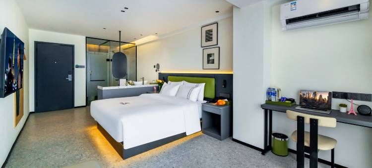 易趣·君好酒店(中山三乡顺昌广场店)图片