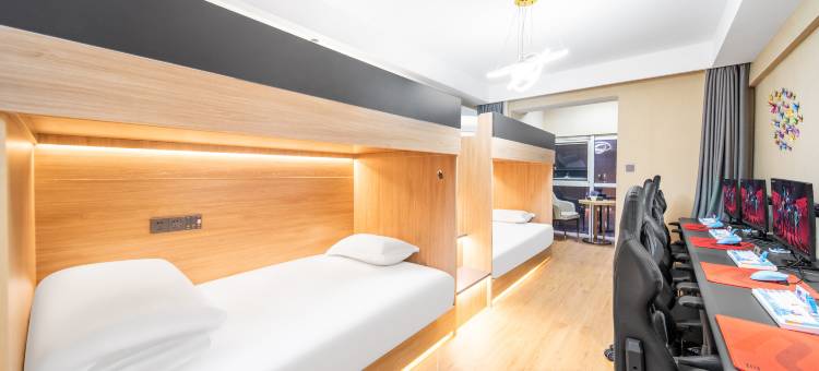 爱电竞酒店(镇江火车站店)图片